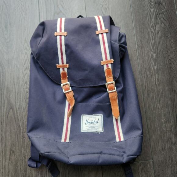Herschel Retreat Backpack - Picture 1 of 6